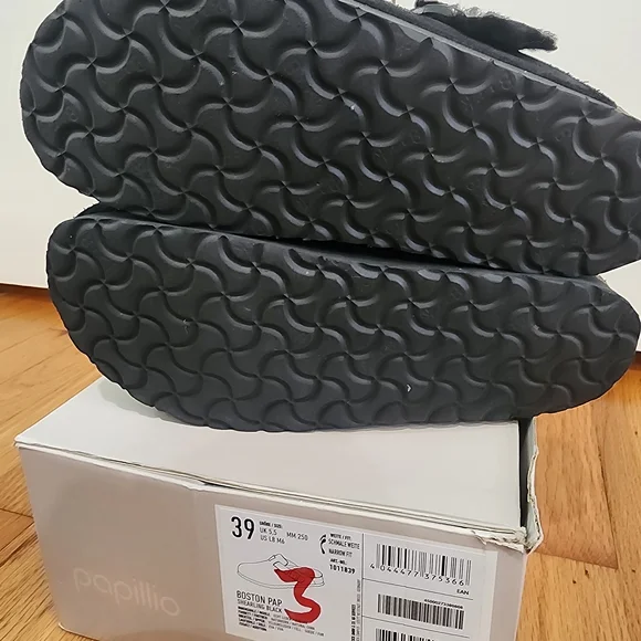 Papillio Black Fleece-Lined Clogs - Picture 4 of 6